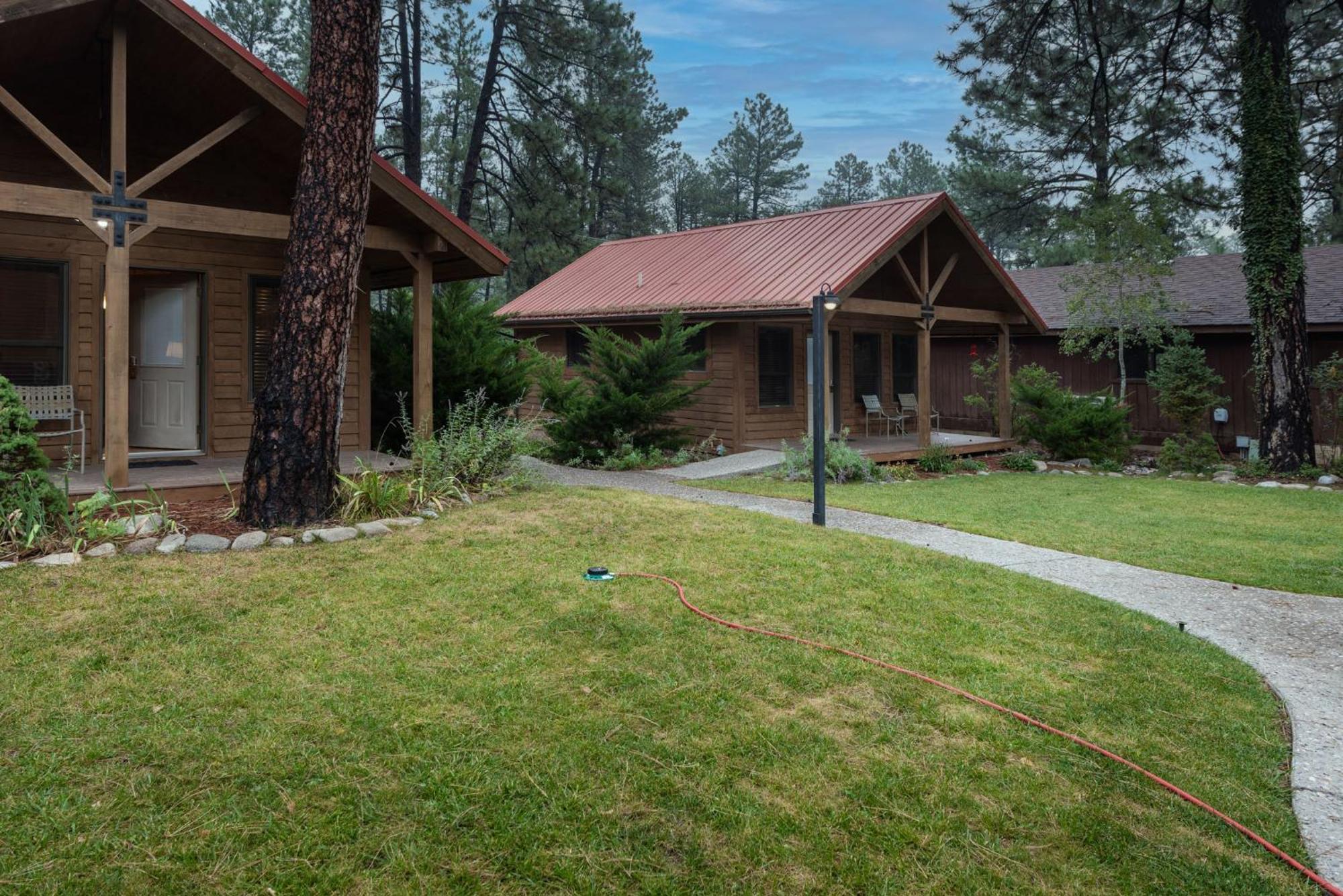 Shadow Mountain Lodge And Cabins Руідозо Екстер'єр фото